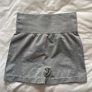 Seamless high waisted workout shorts